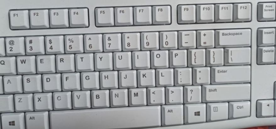 Win10電腦重裝Win7系統應該怎么設置BIOS？