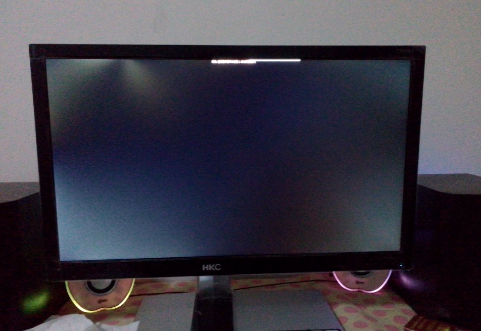 Win10專業版開機logo后黑屏怎么回事?