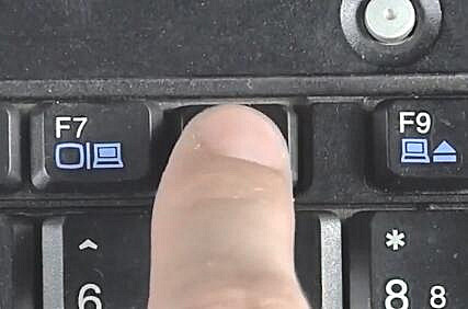 Win10分辨率太高導致黑屏怎么辦？