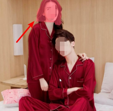 抖音里人牽狗圖片的相關操作有哪些？人牽狗圖片的相關操作教程分享