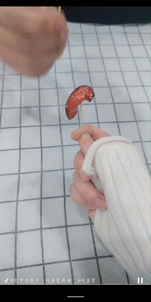 抖音車?yán)遄邮鞘裁垂#慷兑糗嚴(yán)遄泳売山榻B!