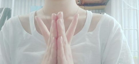 抖音手指舞音樂叫什么 抖音愛心手指舞教程慢動作