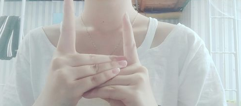 抖音愛(ài)的就是你怎么玩 抖音愛(ài)的就是你手指舞教程