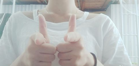 抖音愛(ài)的就是你怎么玩 抖音愛(ài)的就是你手指舞教程