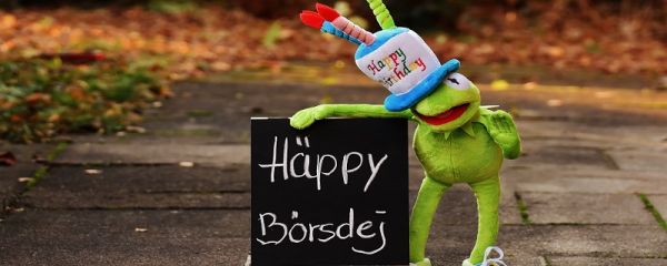 自己過生日發(fā)的朋友圈的經(jīng)典句子 自己過生日怎么發(fā)朋友圈