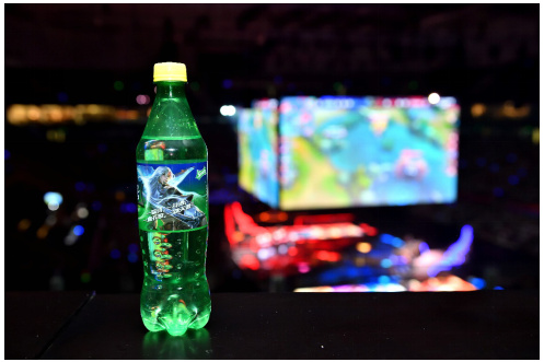 雪碧王者英雄瓶怎么和英雄互動 手機qqar掃英雄使用教程