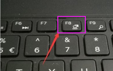 win10開機只有鼠標箭頭