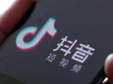 抖音你如果愛上別人請(qǐng)別告訴我是什么歌？你如果愛上別人請(qǐng)別告訴我誰唱的？