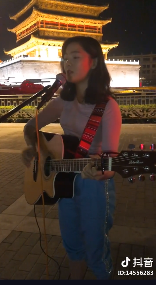 抖音我站在鐘樓對面望天空是什么歌 歌詞歌曲分享