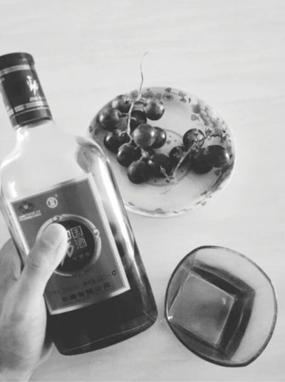 抖音敬自己圖片分享_抖音中敬自己酒的圖片大全