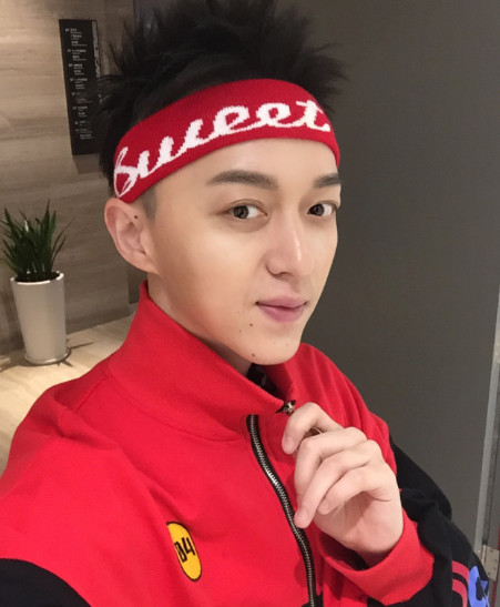 抖音翻唱都是月亮惹的禍的是誰唱的 在哪聽