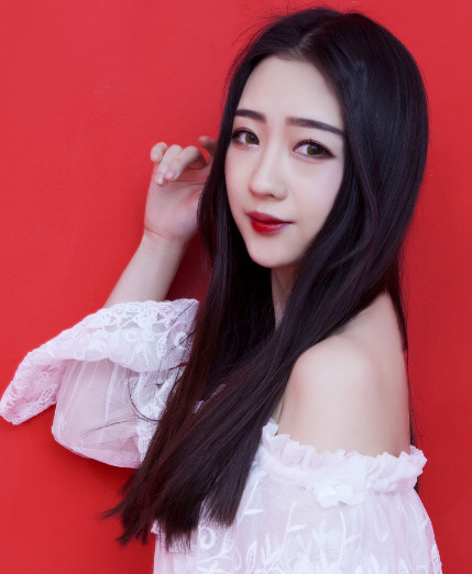 抖音鄧瀅瀅6999點擊量突破十億次 抖音第一神曲？？？