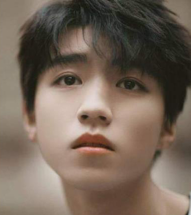 抖音曾經(jīng)小小少年怎么拍？拍出不一樣的我們