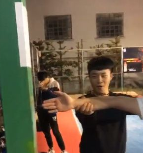 抖音app上手變短游戲是真的嗎 手變短的原理是什么