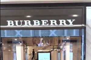 抖音我可以抱你嗎Burberry是什么歌？抖音我可以抱你嗎Burberry歌曲分享