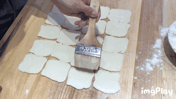 抖音毛筆酥是怎么制作的 抖音毛筆酥制作教程