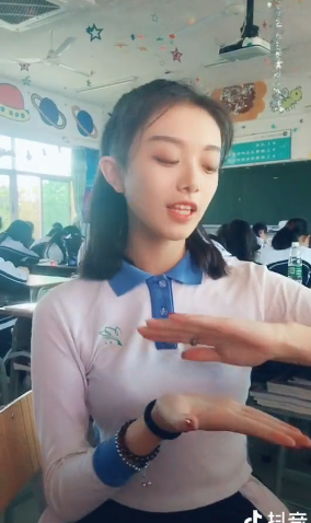 抖音佛系少女手勢舞蹈怎么拍？佛系少女手勢舞教學(xué)一覽