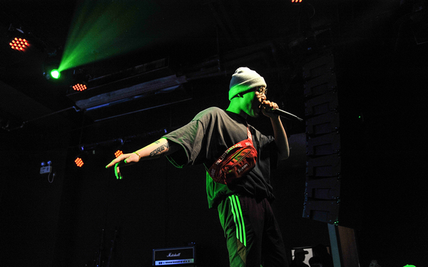 抖音只想把你裝進我心里是什么歌？只想把你裝進我心里完整版歌詞介紹