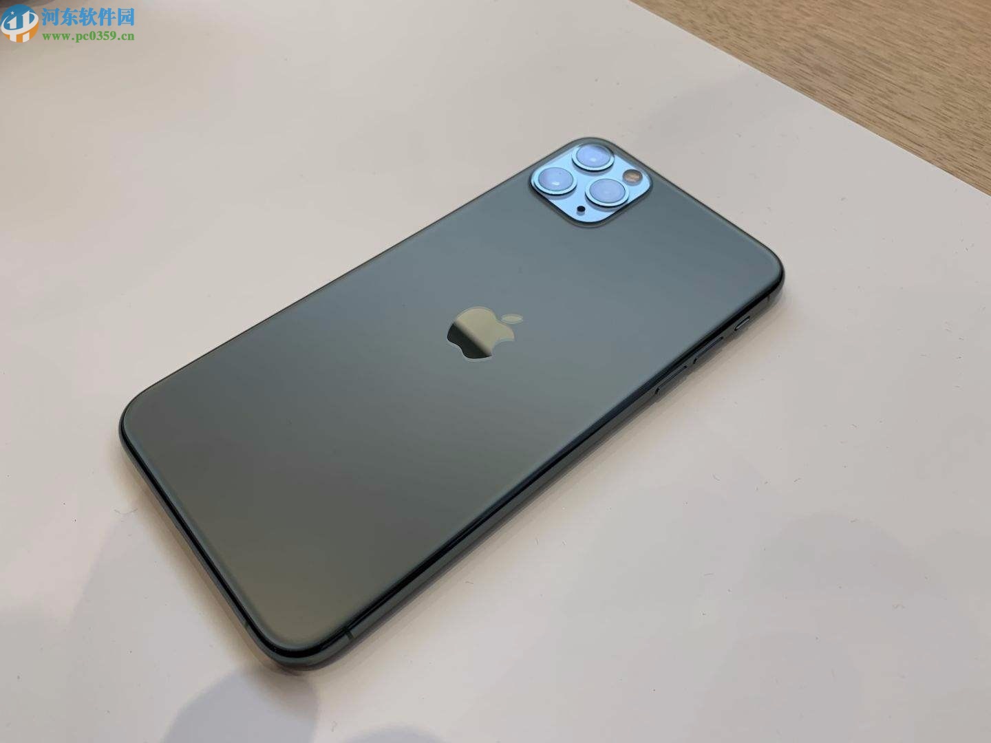 蘋果手機(jī)將微信切換成深色模式的方法