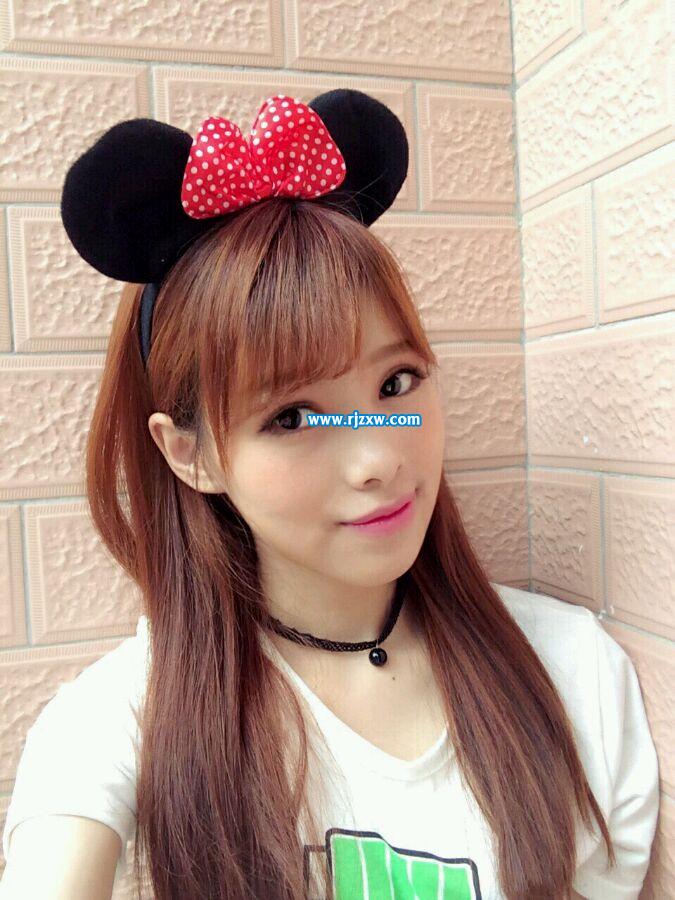 PS結(jié)合SAI把美女轉(zhuǎn)仿手繪效果